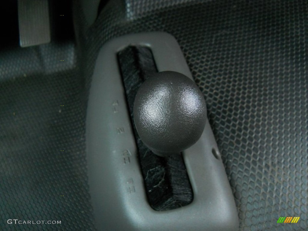 2006 Silverado 1500 LS Extended Cab 4x4 - Graystone Metallic / Dark Charcoal photo #9