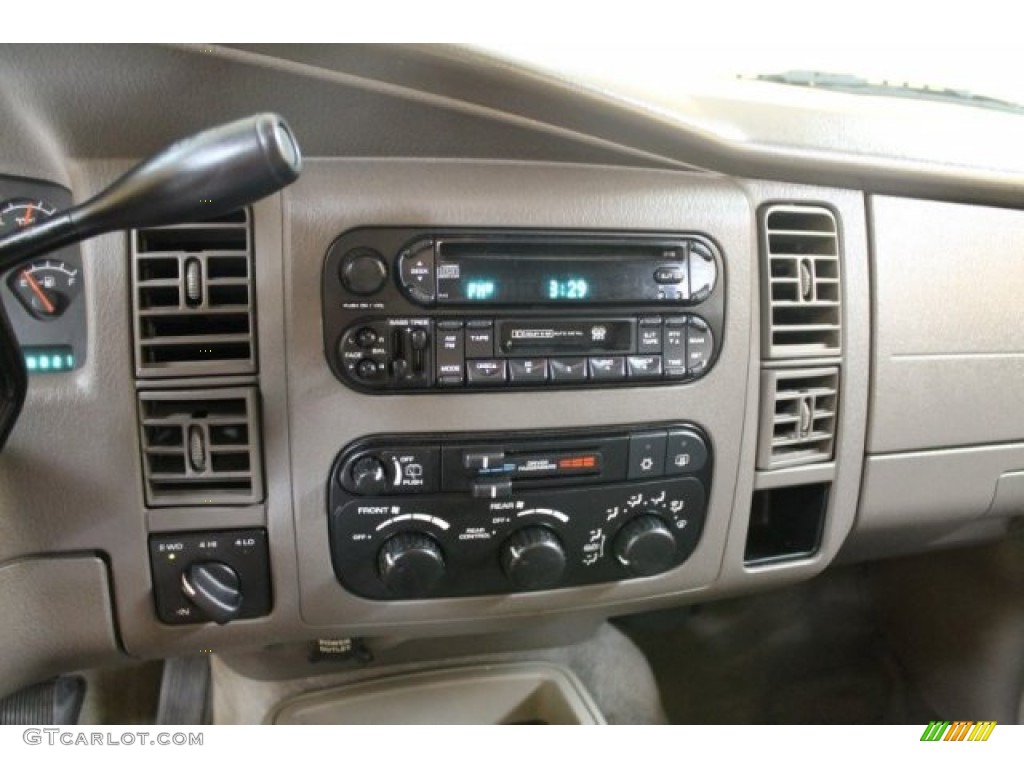 2002 Durango SLT 4x4 - Dark Garnet Red Pearl / Sandstone photo #8