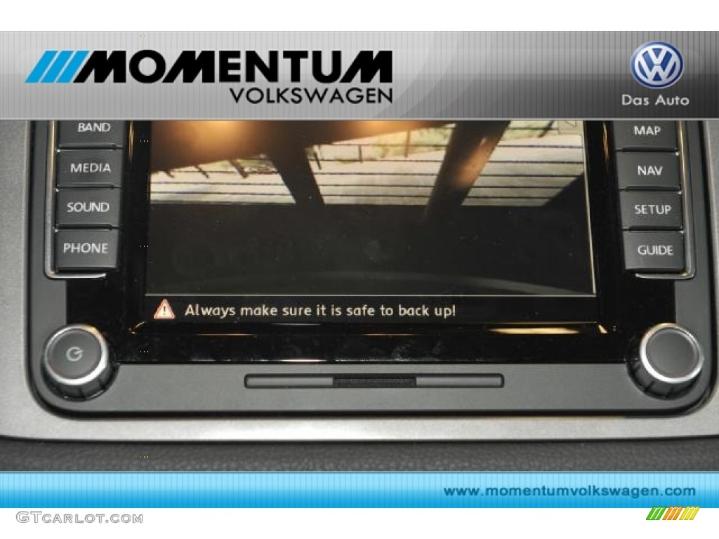 2011 Tiguan SEL 4Motion - Deep Black Metallic / Charcoal photo #17