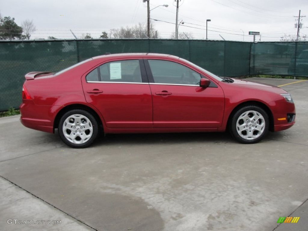 2011 Fusion SE - Red Candy Metallic / Medium Light Stone photo #2