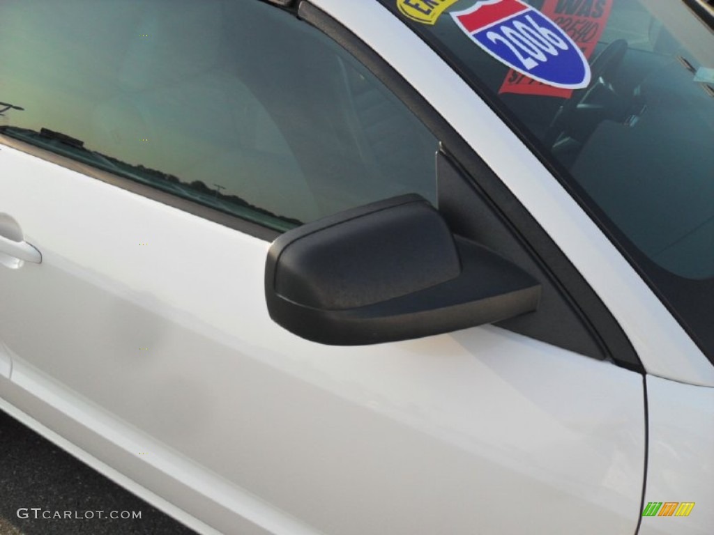2006 Mustang GT Premium Convertible - Performance White / Light Graphite photo #19