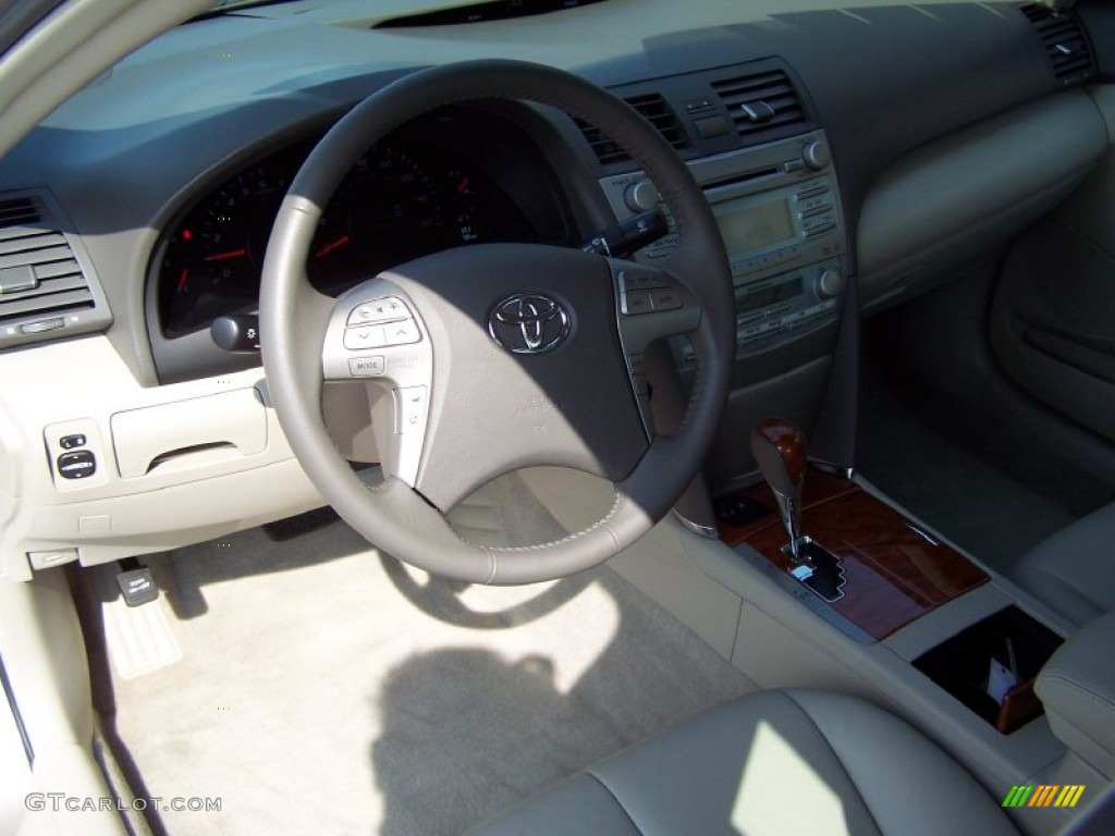 2008 Camry XLE V6 - Desert Sand Mica / Bisque photo #9