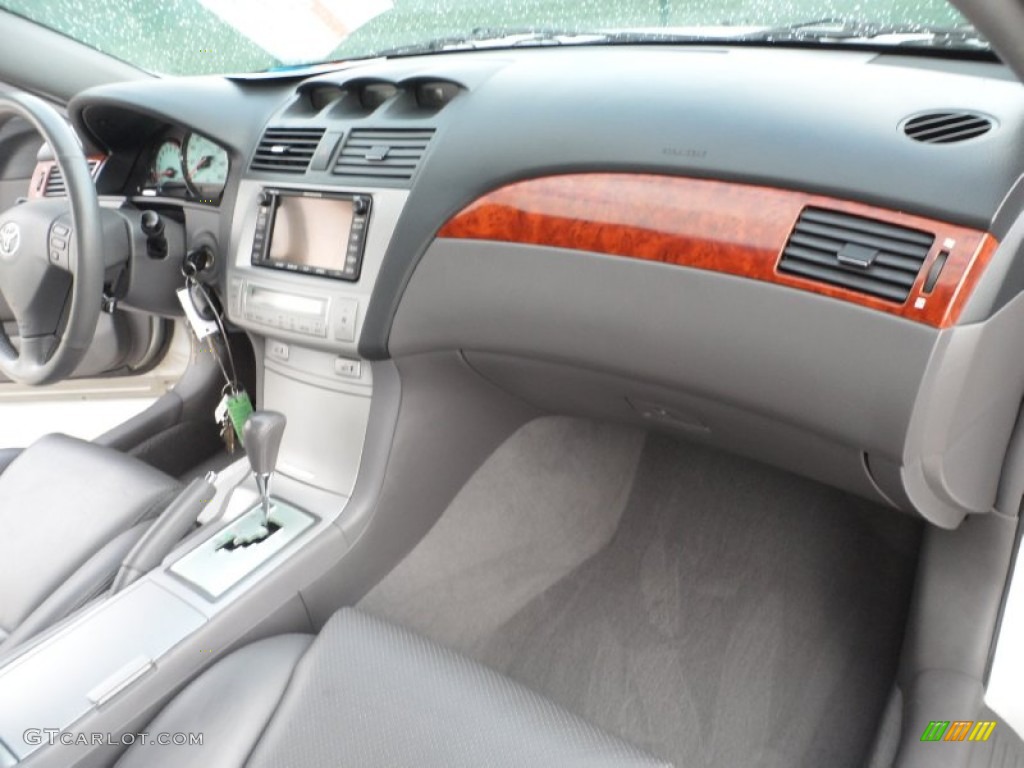 2006 Toyota Solara SLE V6 Coupe Dark Stone Dashboard Photo #52313070