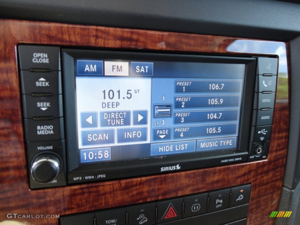 2008 Jeep Commander Limited 4x4 Controls Photo #52314492