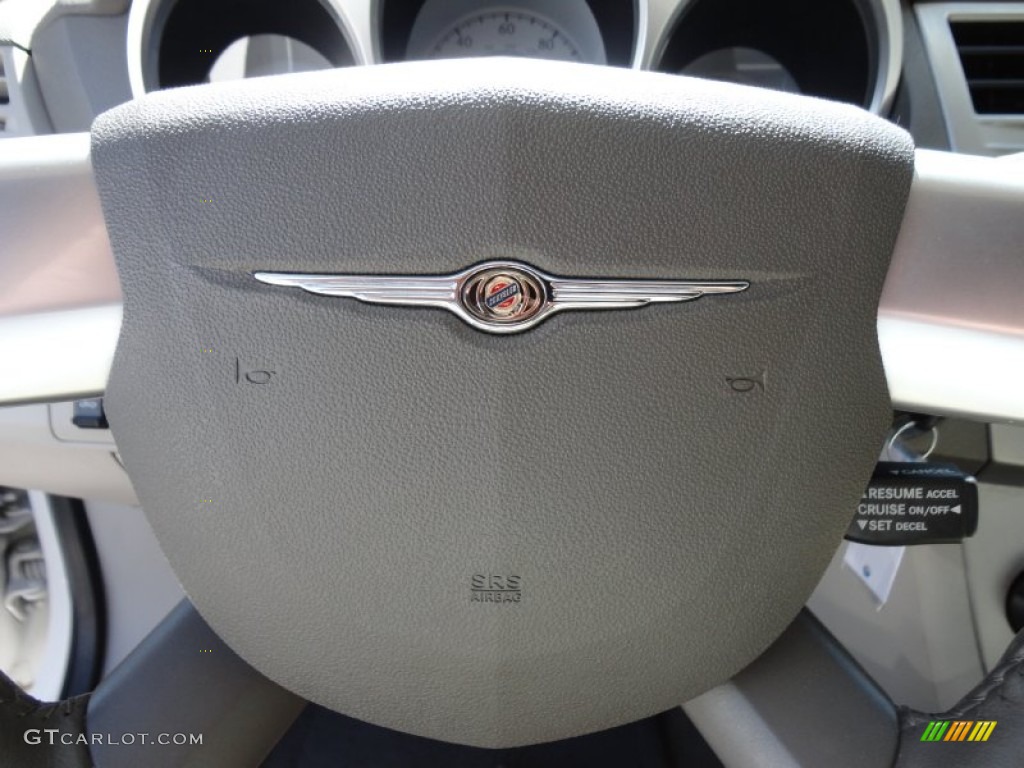 2008 Chrysler Sebring Touring Convertible Marks and Logos Photos