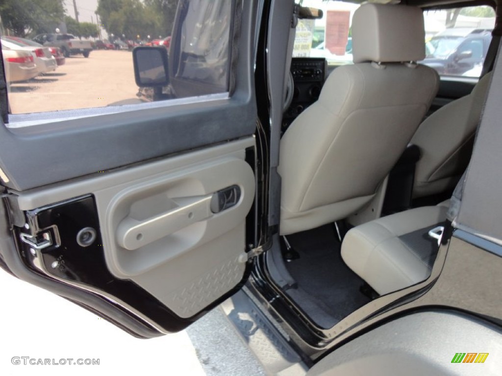 Dark Khaki/Medium Khaki Interior 2008 Jeep Wrangler Unlimited X Photo #52316433