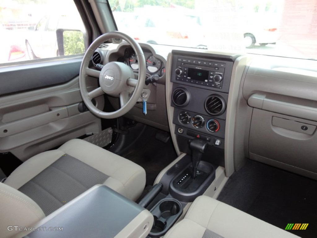 2008 Jeep Wrangler Unlimited X Dark Khaki/Medium Khaki Dashboard Photo #52316559