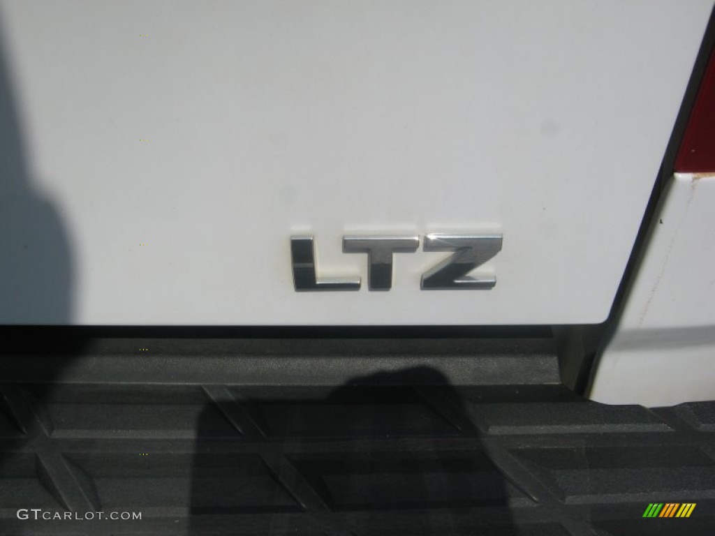 2009 Silverado 1500 LTZ Crew Cab 4x4 - Summit White / Light Cashmere photo #25