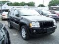 Black - Grand Cherokee Laredo 4x4 Photo No. 3