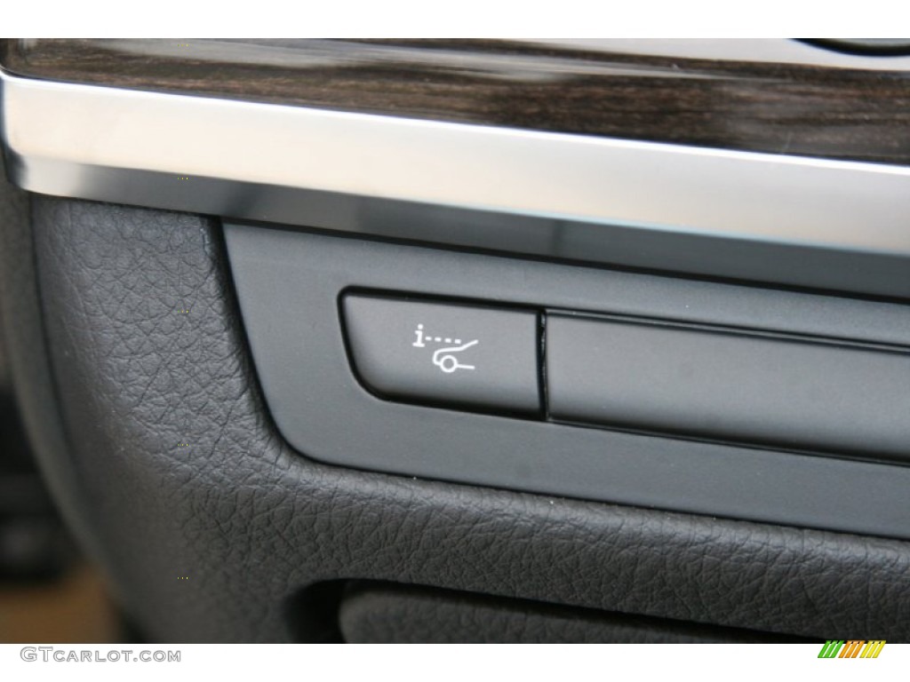 2012 BMW 7 Series 750i Sedan Controls Photo #52321122