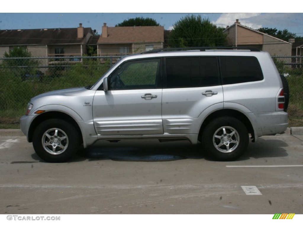 Munich Silver Metallic 2002 Mitsubishi Montero Limited 4x4 Exterior Photo #52321380