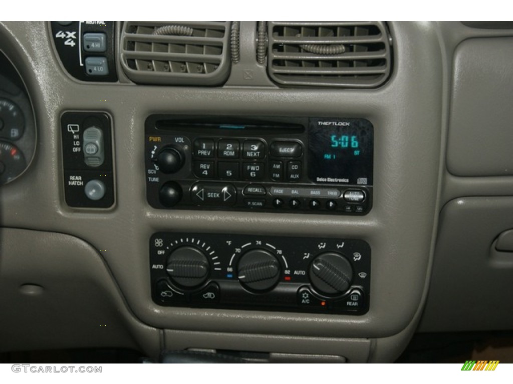 1999 GMC Jimmy SLT 4x4 Controls Photo #52321827