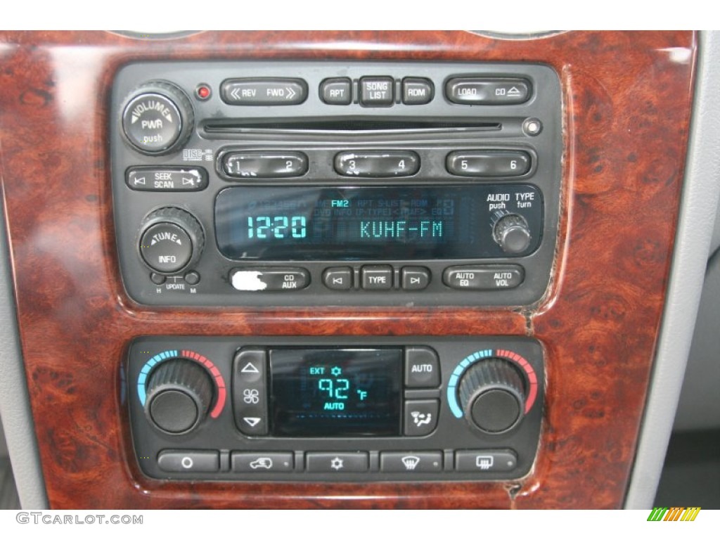 2006 GMC Envoy Denali Controls Photo #52324514