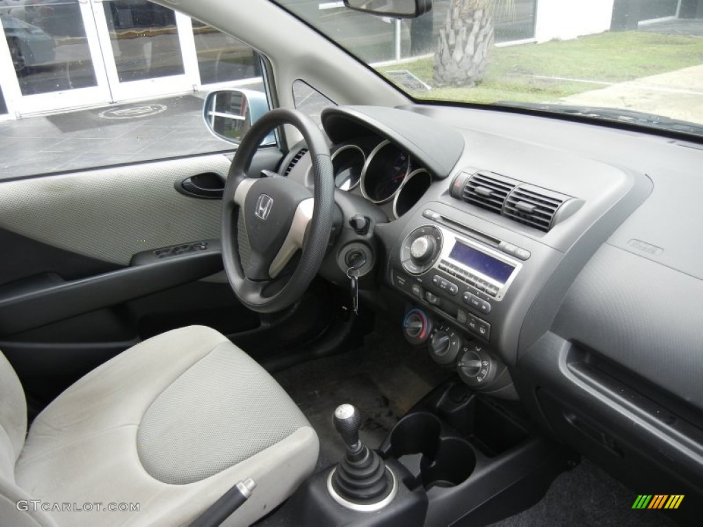 Beige Interior 2007 Honda Fit Standard Fit Model Photo #52324755