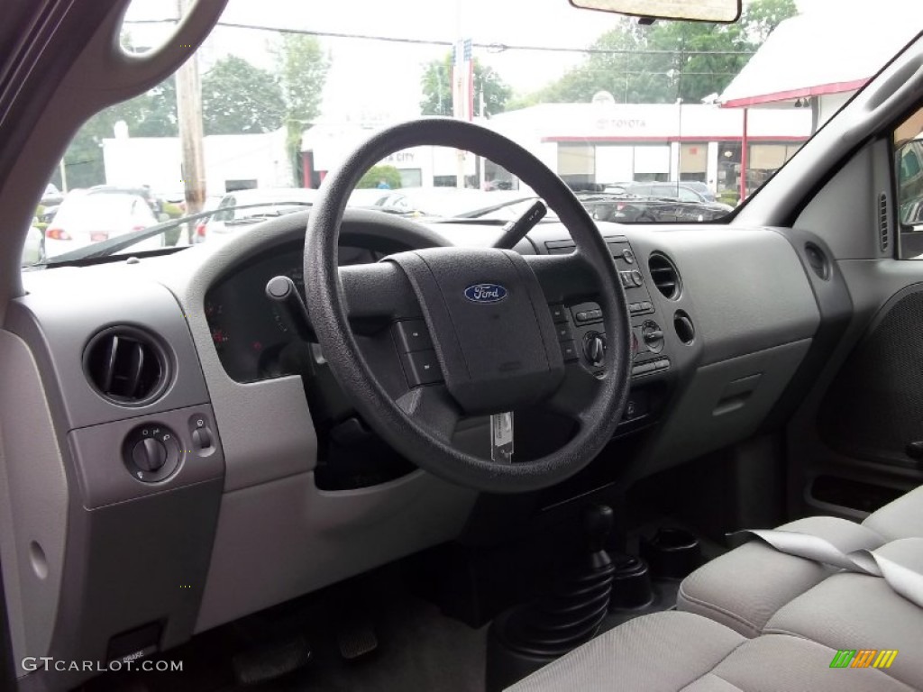 2006 F150 STX SuperCab 4x4 - Dark Shadow Grey Metallic / Medium Flint photo #22
