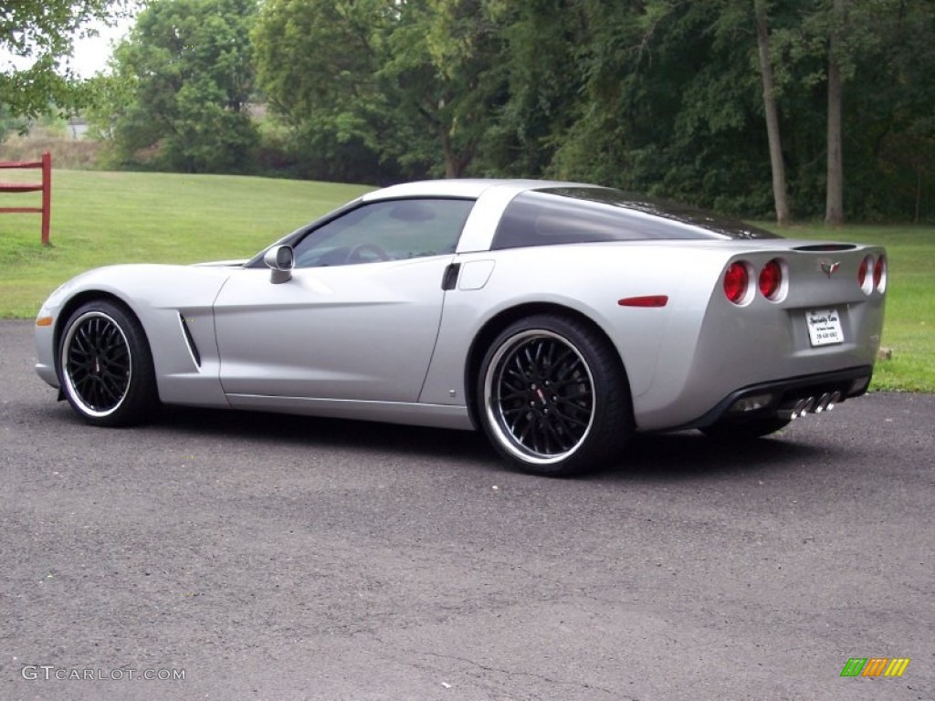 Machine Silver Metallic 2006 Chevrolet Corvette Coupe Exterior Photo #52326351