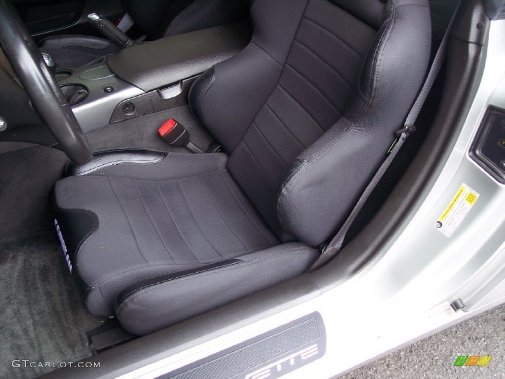 2006 Corvette Coupe - Machine Silver Metallic / Ebony Black photo #31