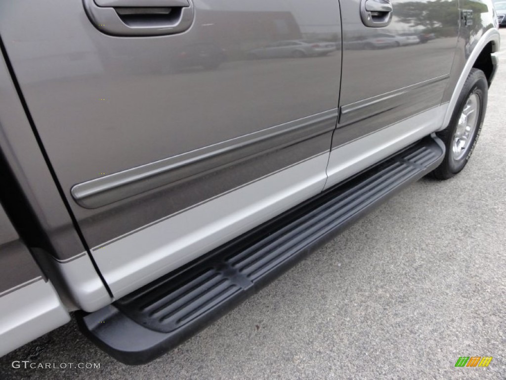 2002 F150 Lariat SuperCrew 4x4 - Dark Shadow Grey Metallic / Medium Graphite photo #33