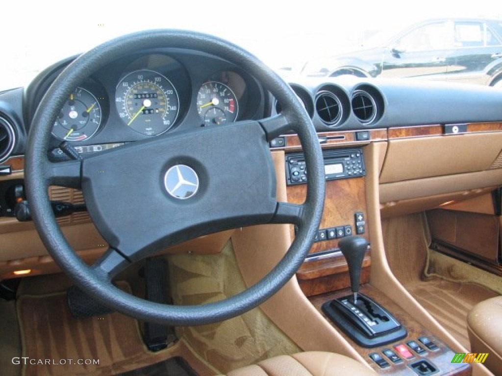 1985 Mercedes-Benz SL Class 500 SL Roadster Interior Color Photos