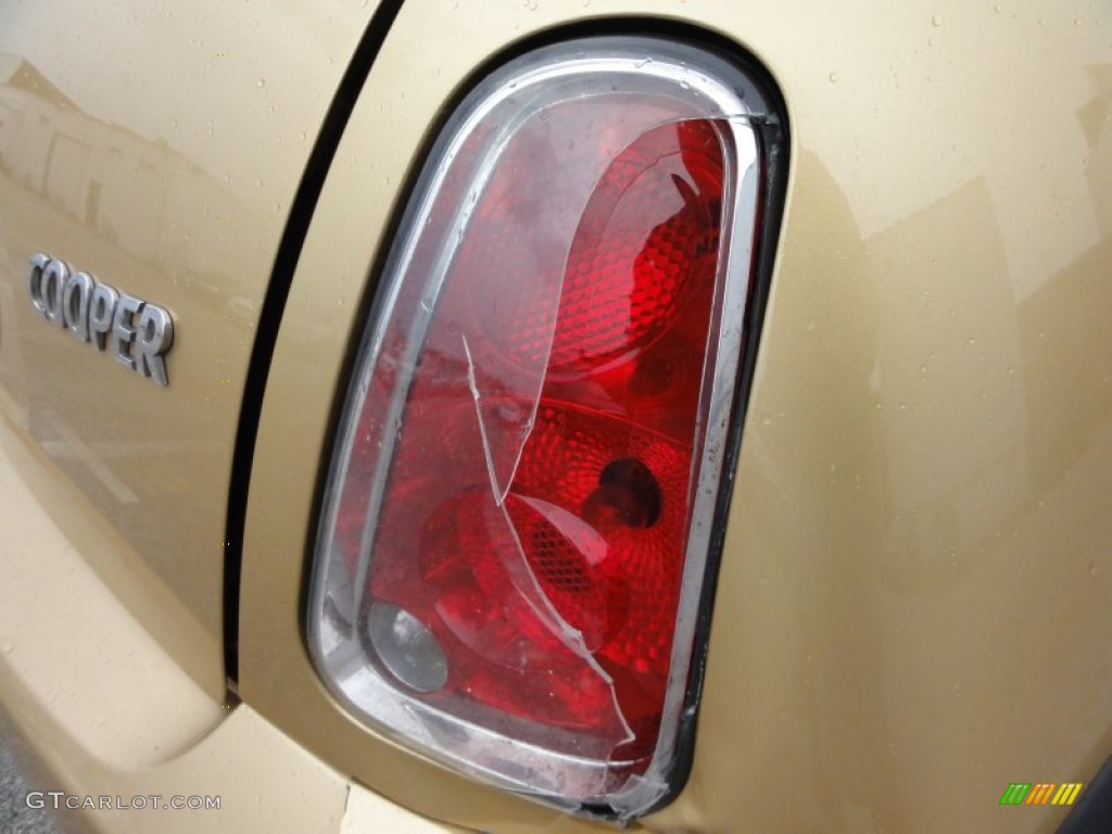 2005 Cooper Hardtop - Solid Gold Metallic / Cordoba Beige photo #28