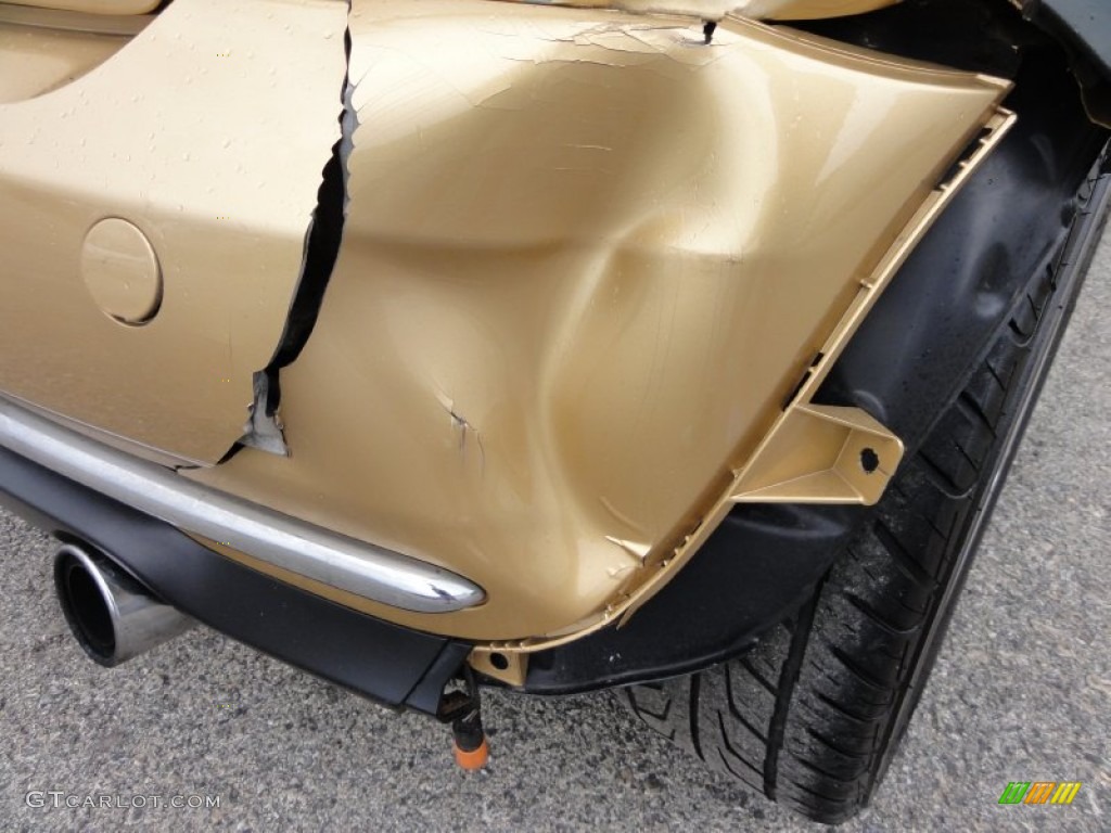 2005 Cooper Hardtop - Solid Gold Metallic / Cordoba Beige photo #29