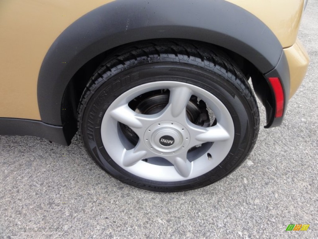 2005 Mini Cooper Hardtop Wheel Photo #52332138
