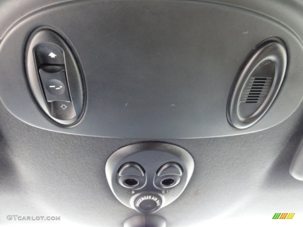 2005 Cooper Hardtop - Solid Gold Metallic / Cordoba Beige photo #45