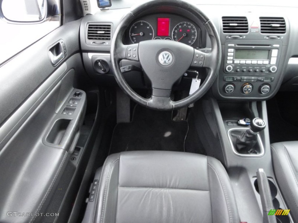 2006 Volkswagen Jetta TDI Sedan Controls Photo #52332792