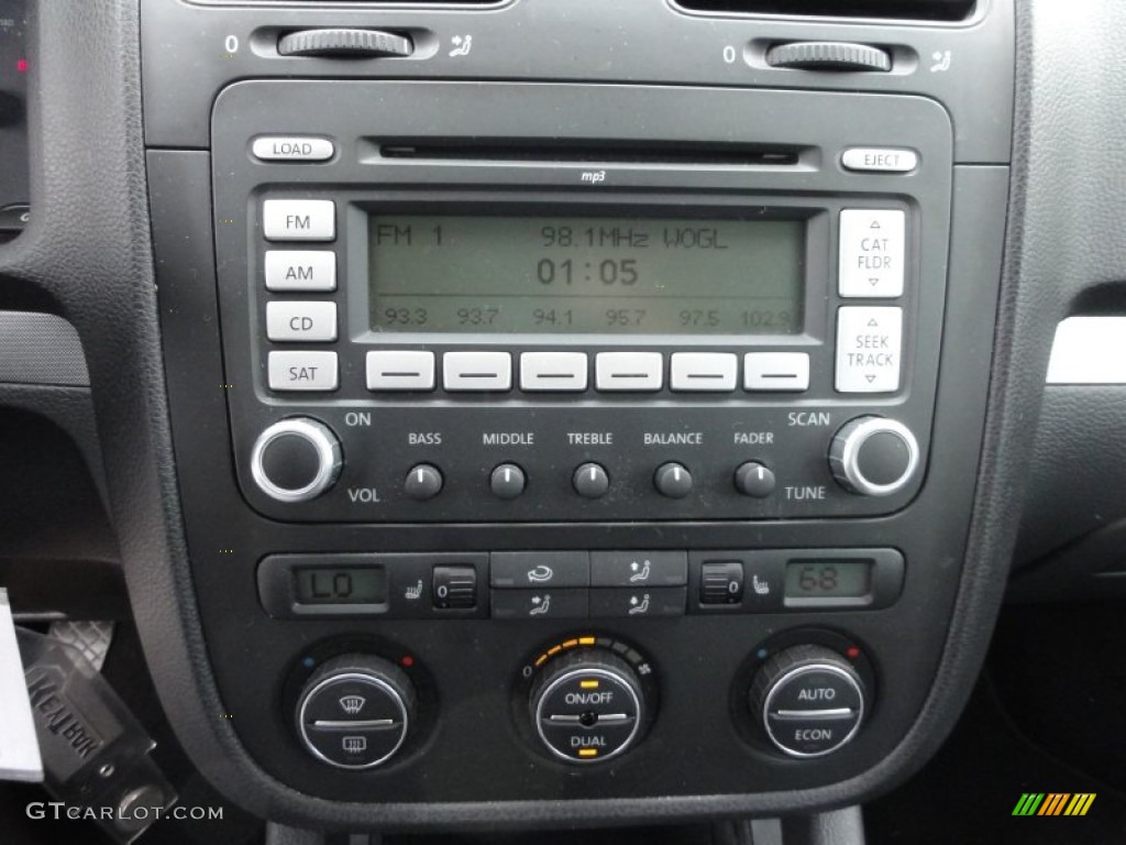 2006 Volkswagen Jetta TDI Sedan Controls Photo #52332978