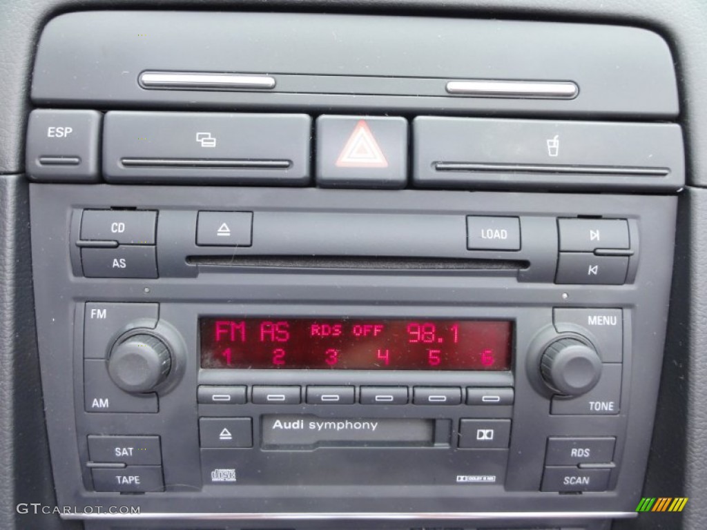 2005 Audi A4 3.0 quattro Cabriolet Controls Photo #52333665