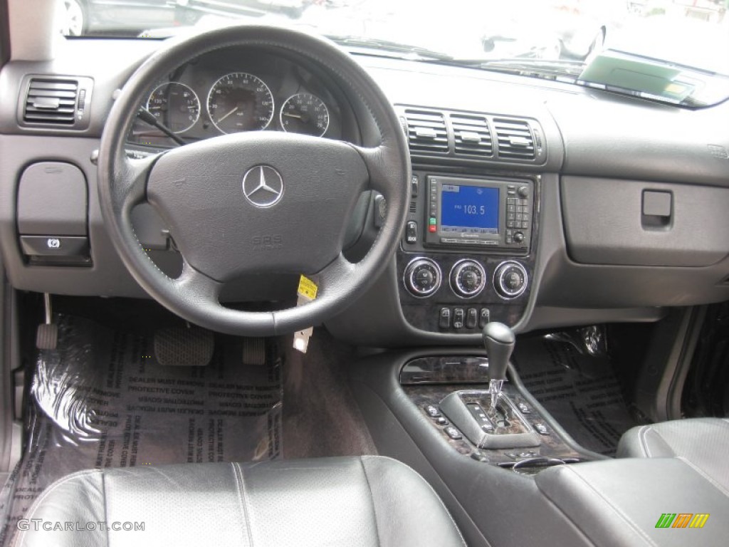 2003 ML 350 4Matic - Black / Charcoal photo #20