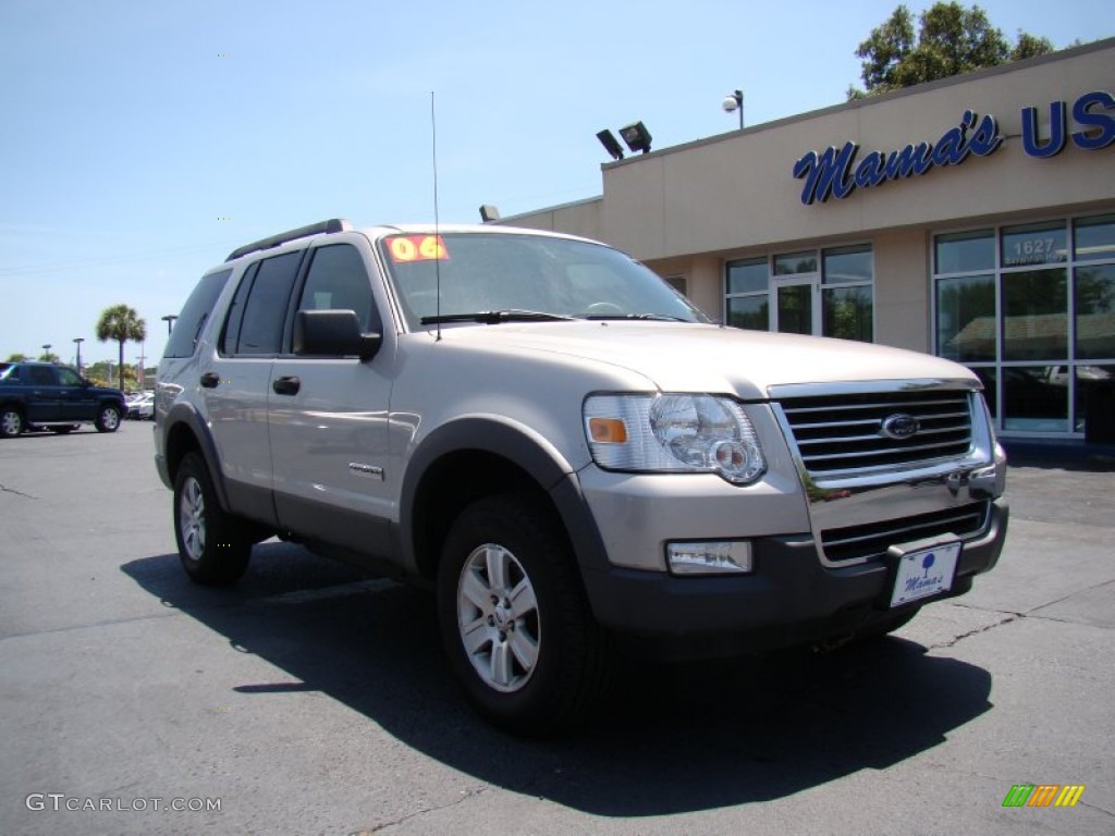 2006 Explorer XLT - Silver Birch Metallic / Stone photo #2