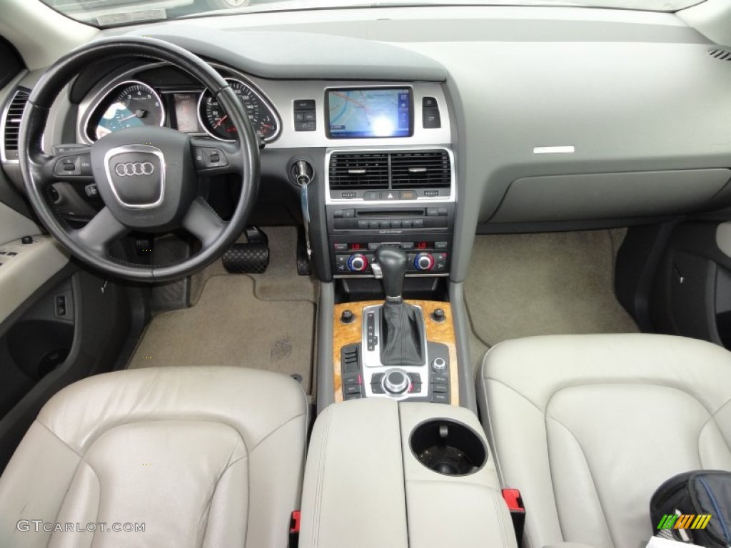 2007 Audi Q7 3.6 Premium quattro Limestone Grey Dashboard Photo #52337082