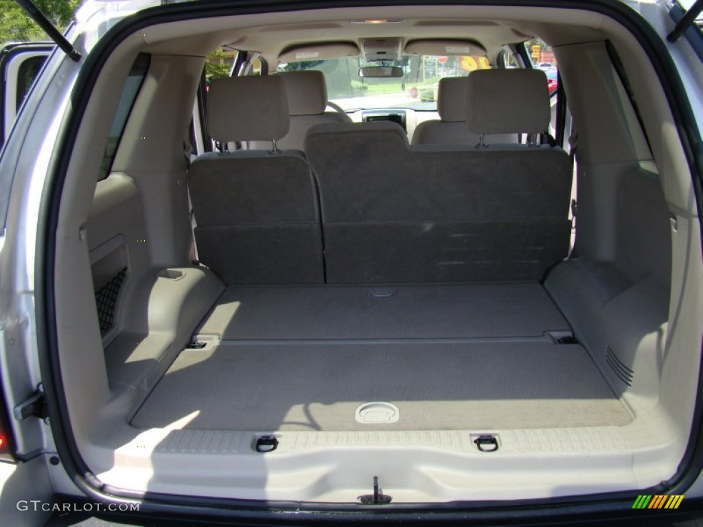 2006 Explorer XLT - Silver Birch Metallic / Stone photo #15