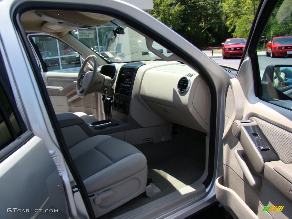 2006 Explorer XLT - Silver Birch Metallic / Stone photo #16