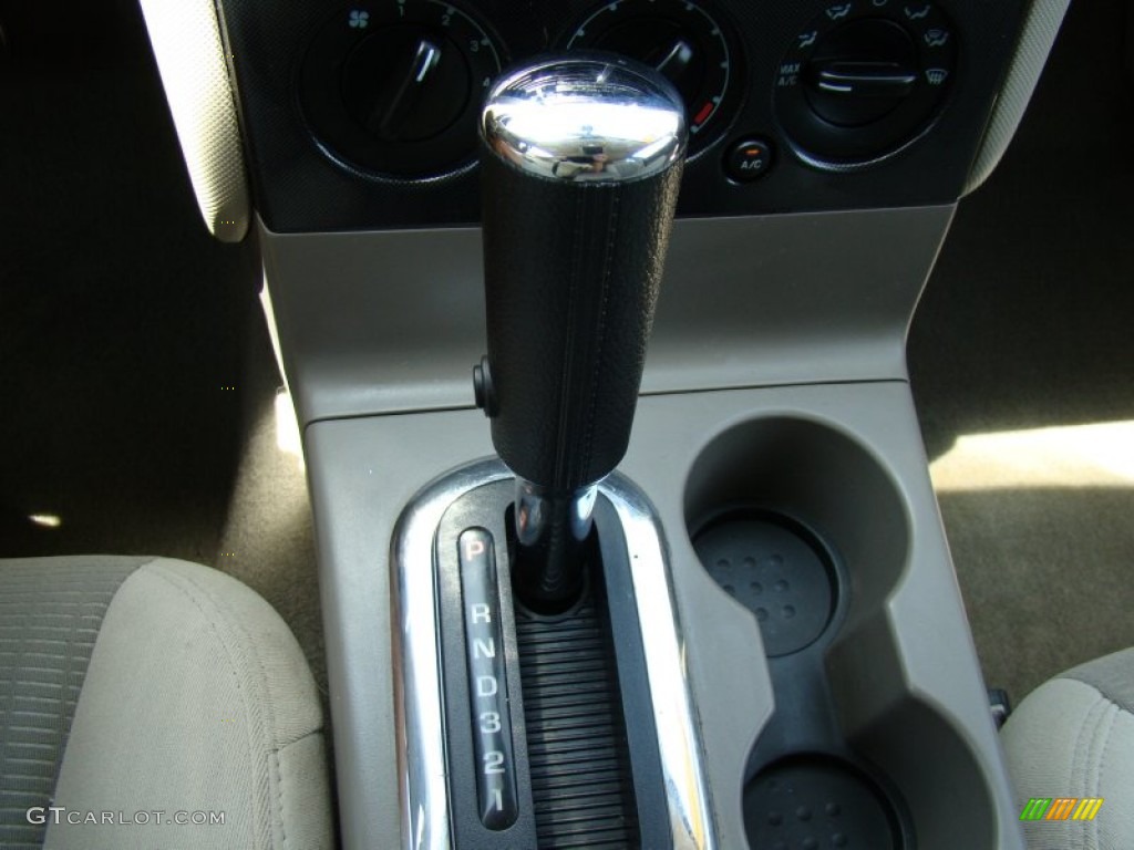 2006 Explorer XLT - Silver Birch Metallic / Stone photo #23