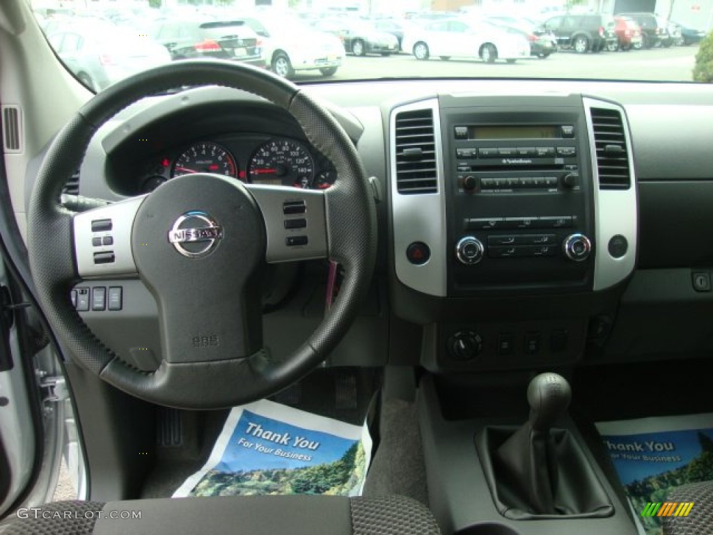 2009 Nissan Xterra S 4x4 Dashboard Photos