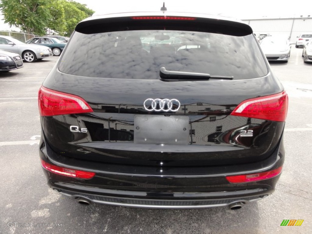 2009 Q5 3.2 Premium Plus quattro - Brilliant Black / Black photo #9