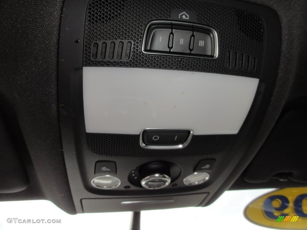 2009 Audi Q5 3.2 Premium Plus quattro Controls Photos