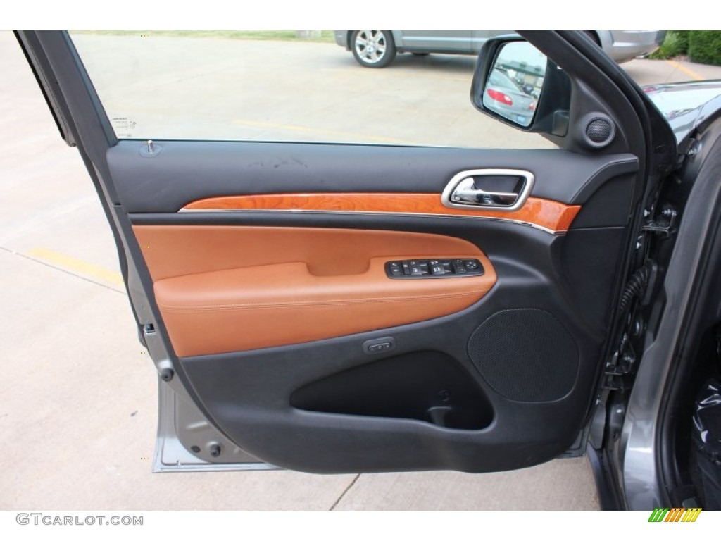 2011 Jeep Grand Cherokee Overland 4x4 New Saddle/Black Door Panel Photo #52340592