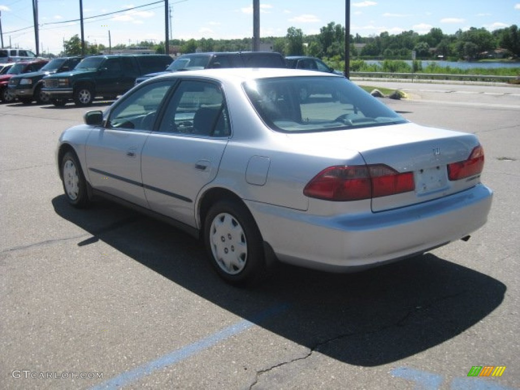 1999 Accord LX Sedan - Satin Silver Metallic / Gray photo #9