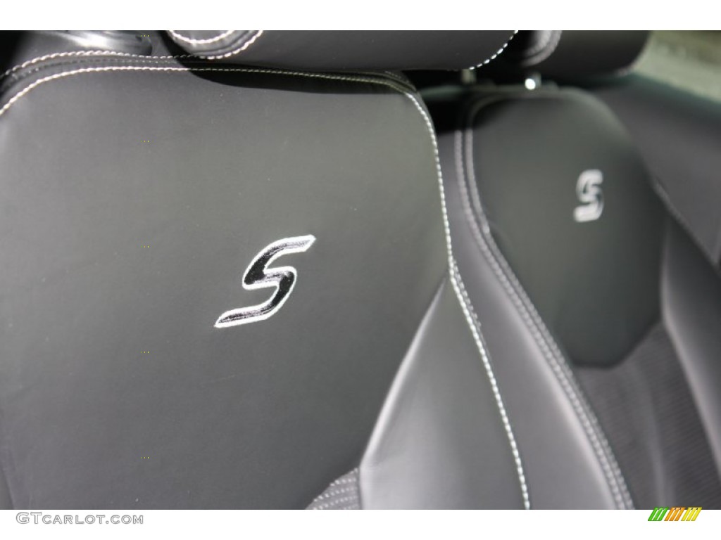 2011 Chrysler 200 S Marks and Logos Photo #52340901