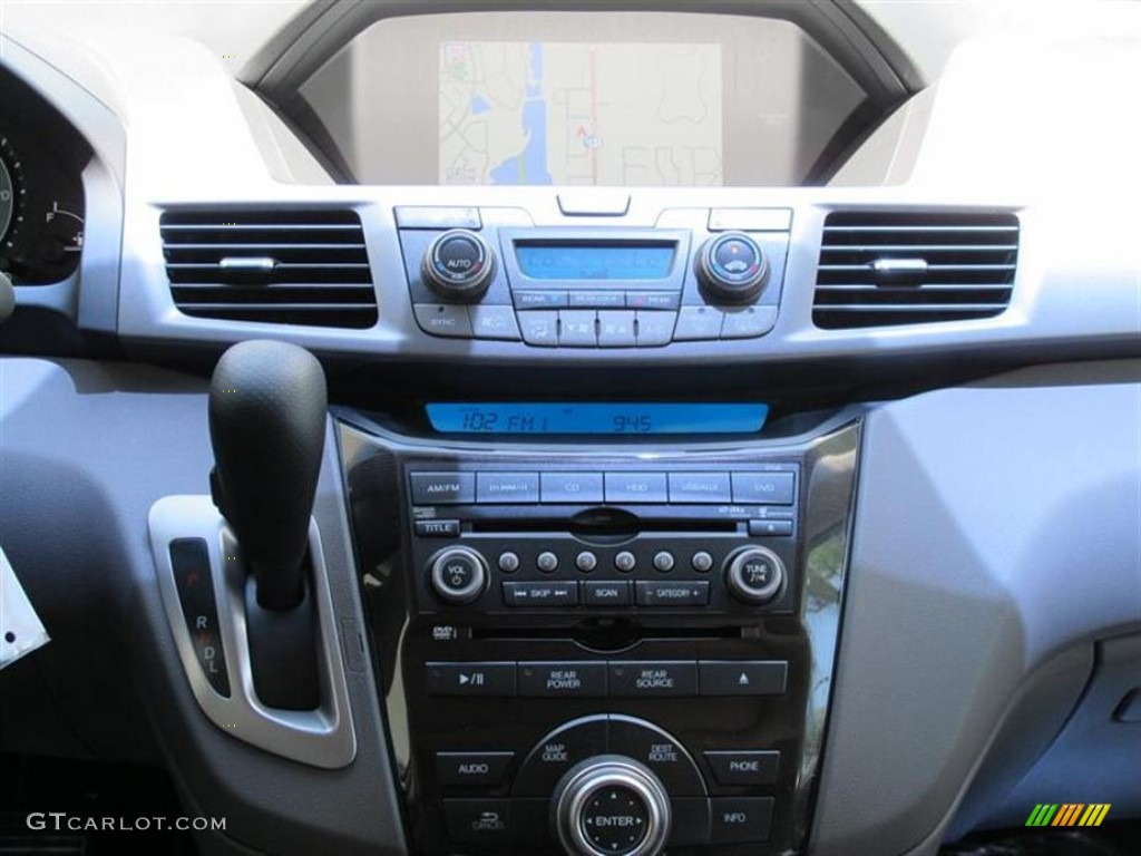 2011 Honda Odyssey Touring Elite Controls Photo #52341516