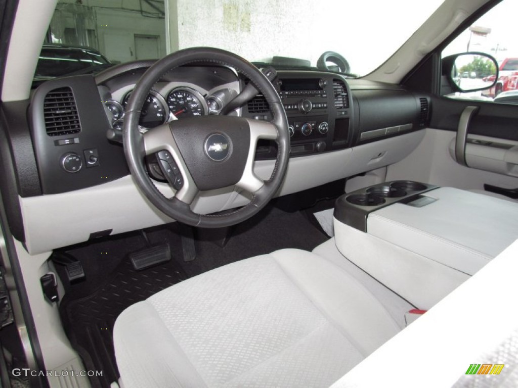 Light Titanium/Ebony Black Interior 2007 Chevrolet Silverado 1500 LT Extended Cab Photo #52345902