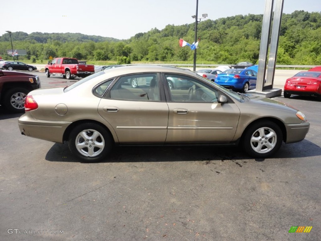 Arizona Beige Metallic 2004 Ford Taurus SES Sedan Exterior Photo #52346205