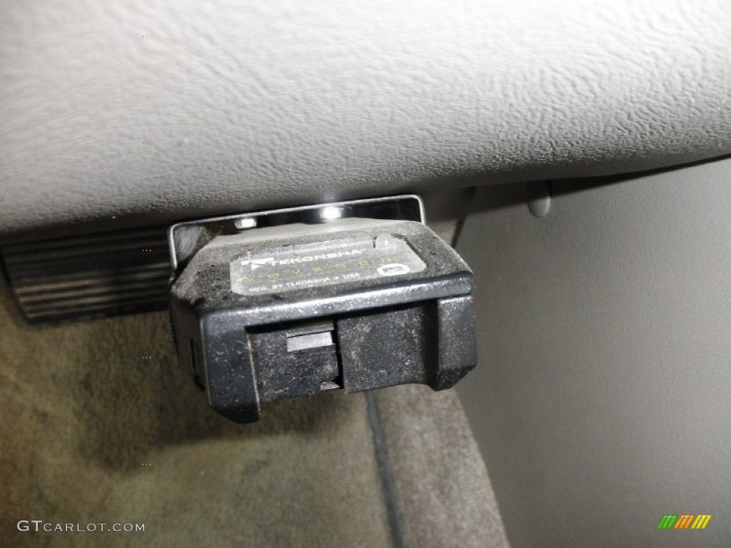 2003 Suburban 1500 LT 4x4 - Redfire Metallic / Gray/Dark Charcoal photo #13