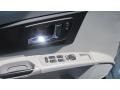 White Diamond - CTS Sedan Photo No. 14