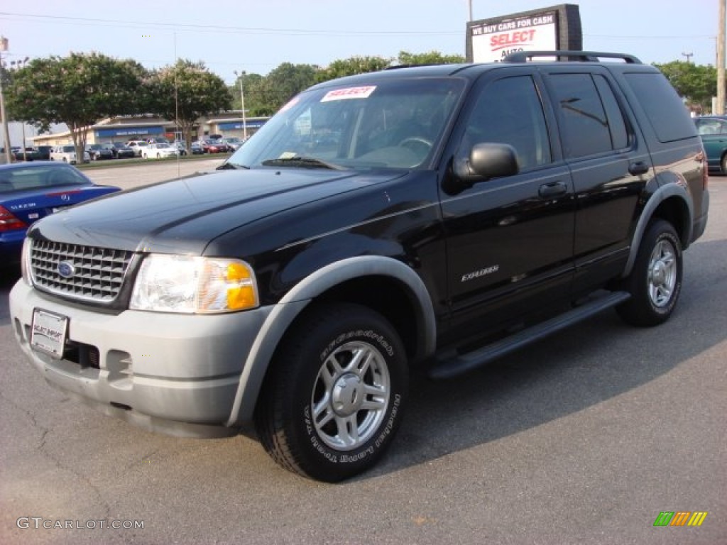 2002 Explorer XLS 4x4 - Black Clearcoat / Graphite photo #2