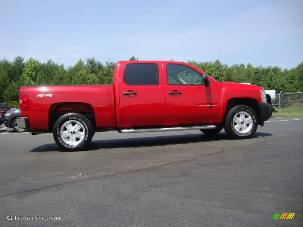 2008 Silverado 1500 Work Truck Crew Cab 4x4 - Victory Red / Dark Titanium photo #2