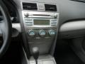 Super White - Camry LE Photo No. 18